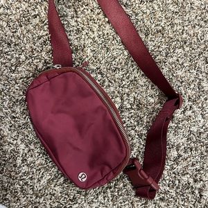 lululemon belt bag